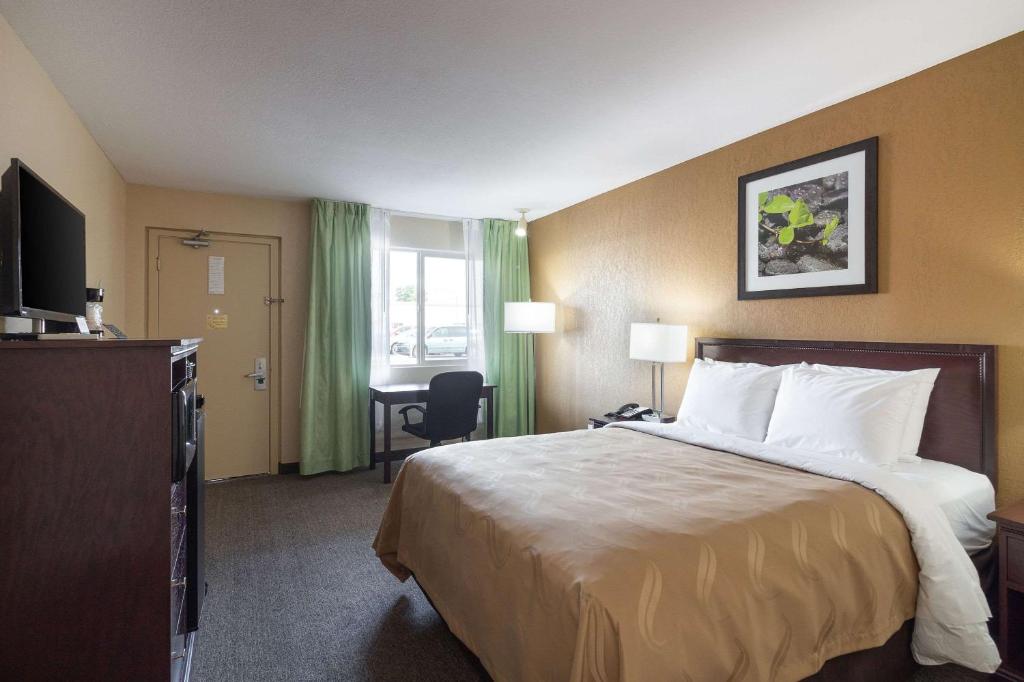 Quality Inn Yakima near State Fair Park Main image 2